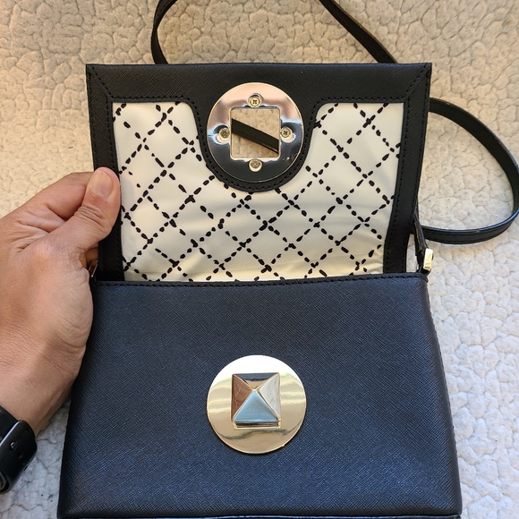 Kate Spade - Newbury Lane Sally- leather crossbody - Picture 8 of 12